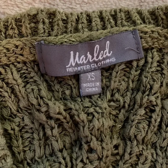 Crocheted tank - Picture 2 of 2